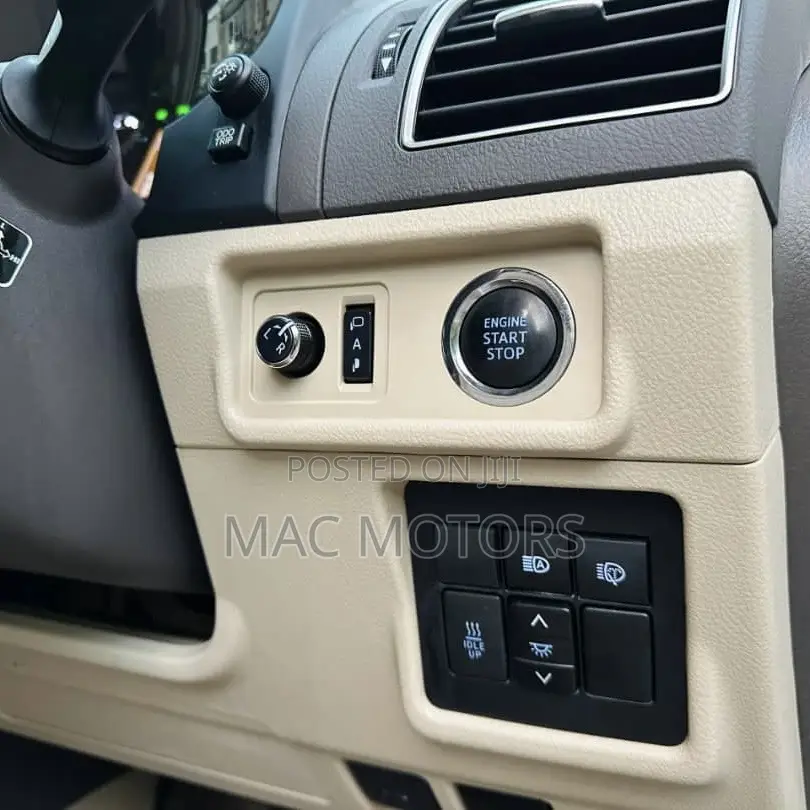 Toyota Land Cruiser Prado 2.8 2020 White