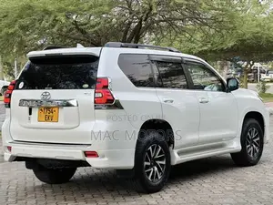 Toyota Land Cruiser Prado 2.8 2020 White