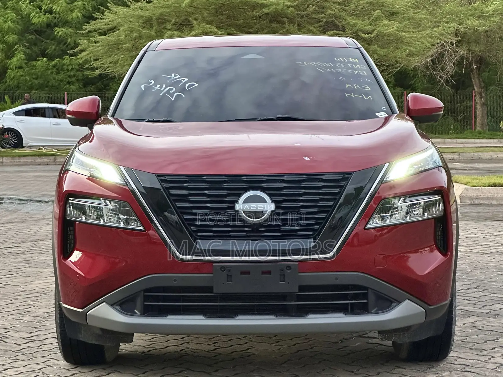 Nissan X-Trail 1.5 Hybrid AWD 2022 Burgundy