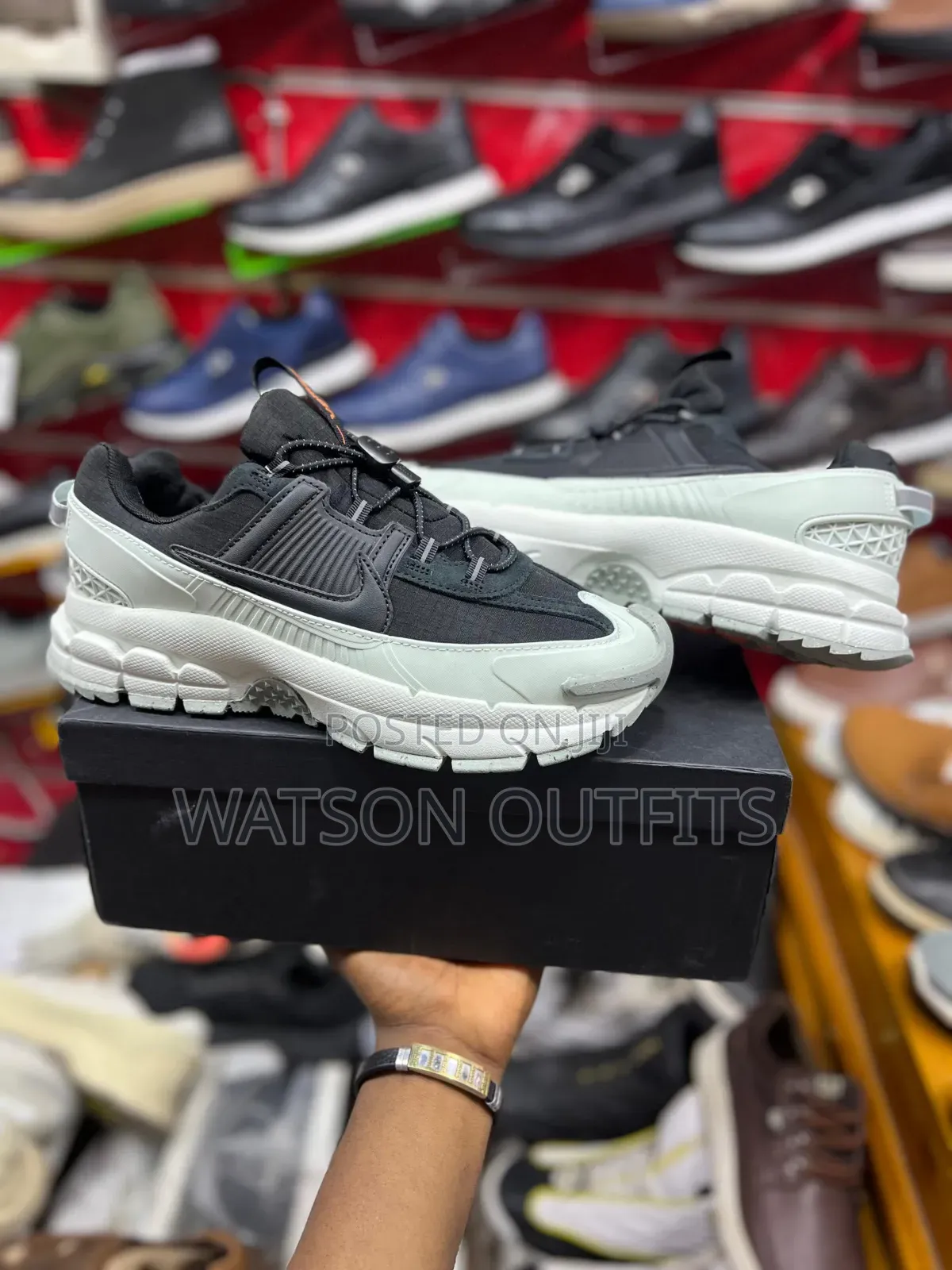 Classically Grade One and Pure Leather Sneakers