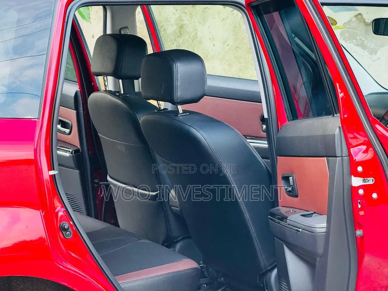Mazda Verisa 2010 Red