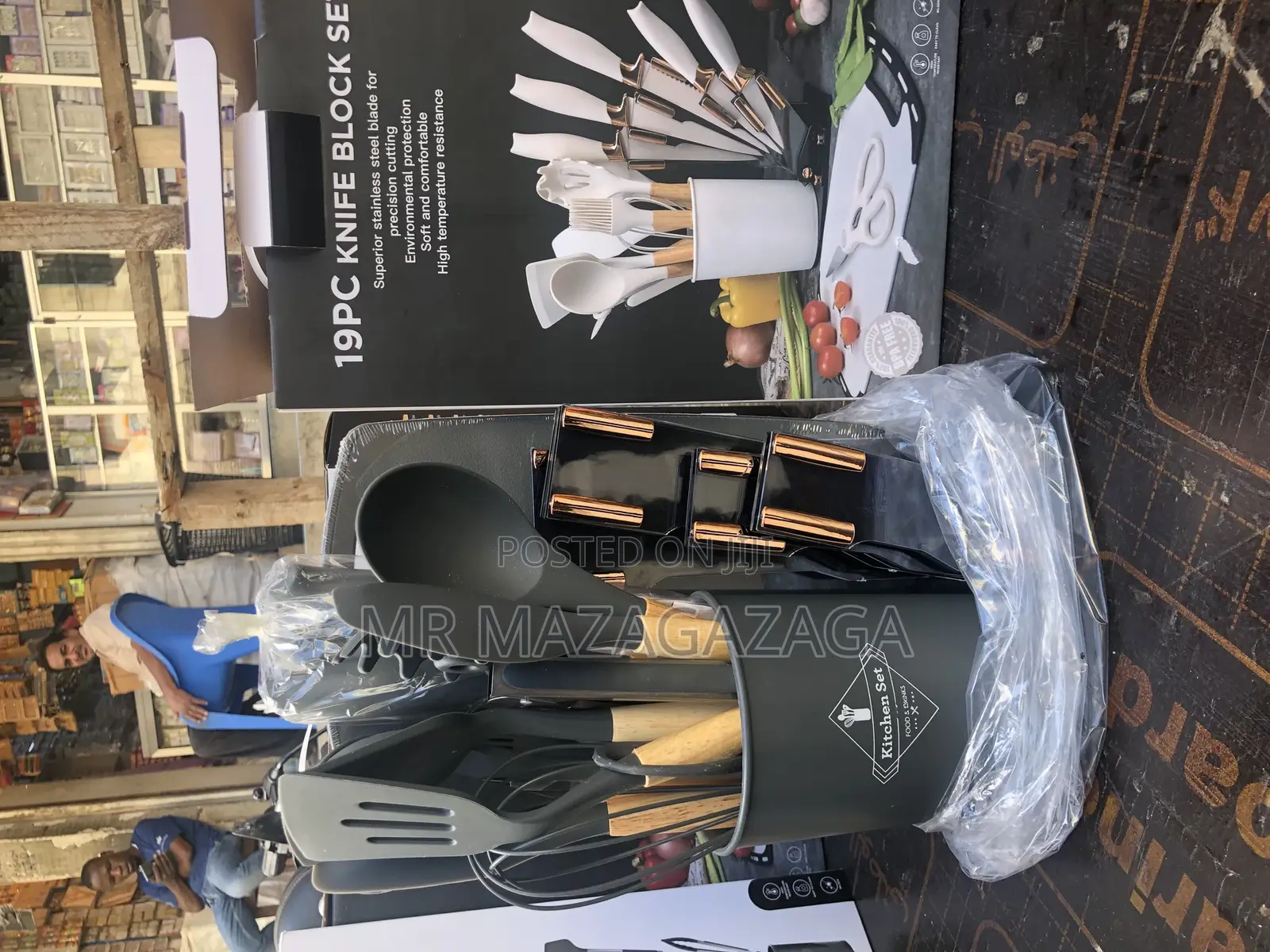 19 Knife Block Set