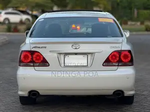 Toyota Crown 2007 White