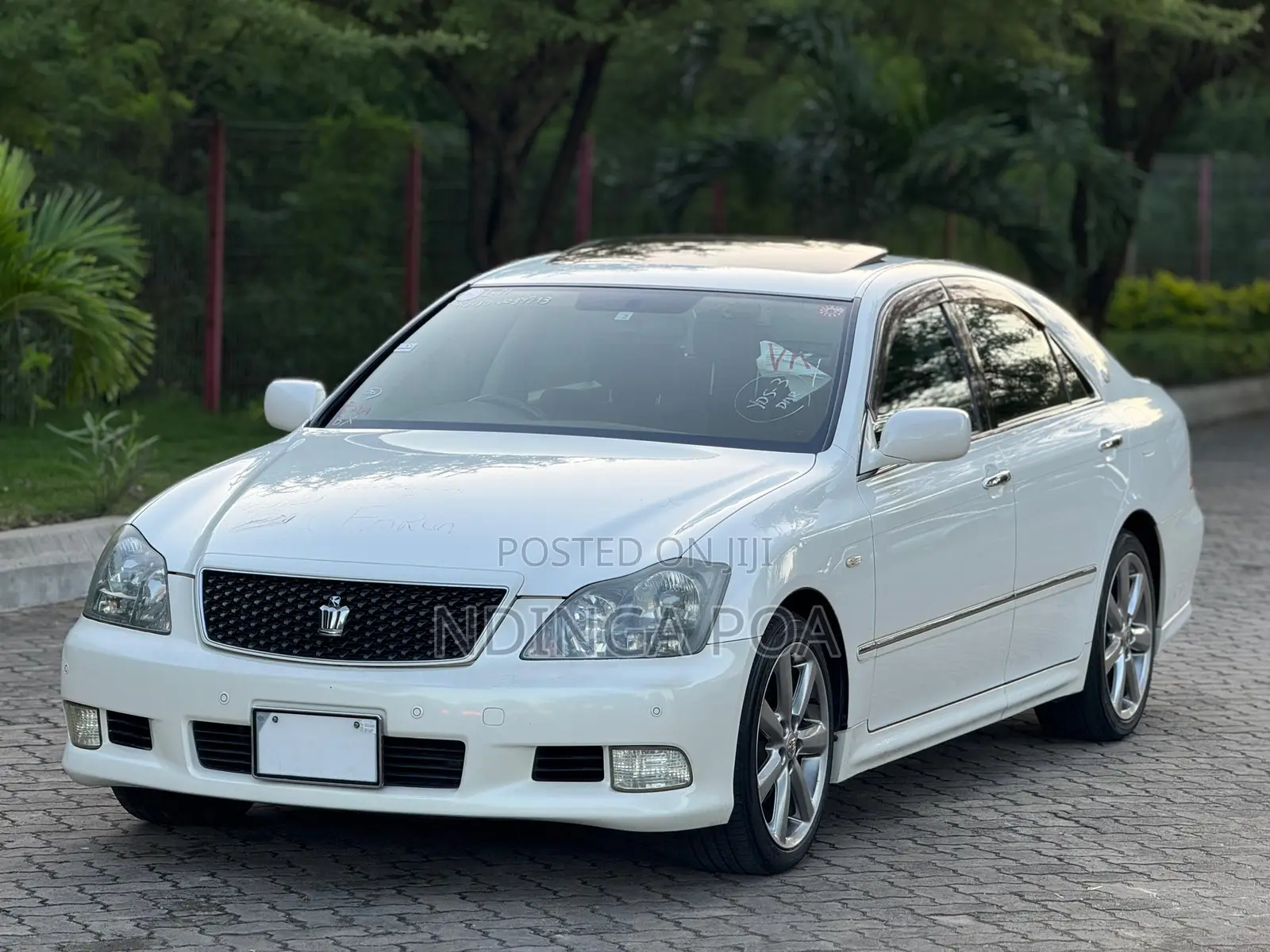 Toyota Crown 2007 White