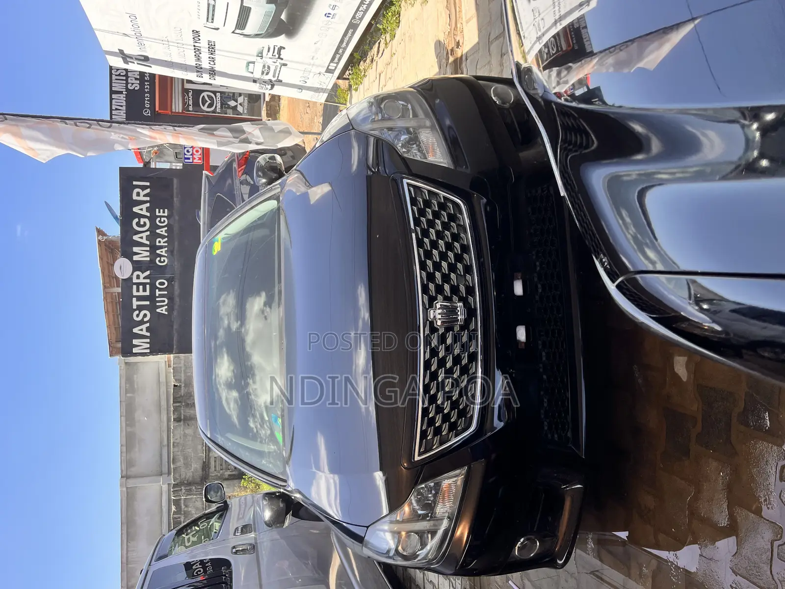 Toyota Crown 2012 Black