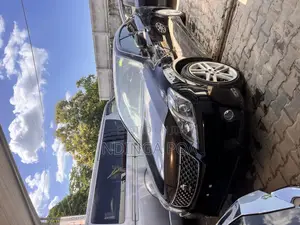 Toyota Crown 2012 Black