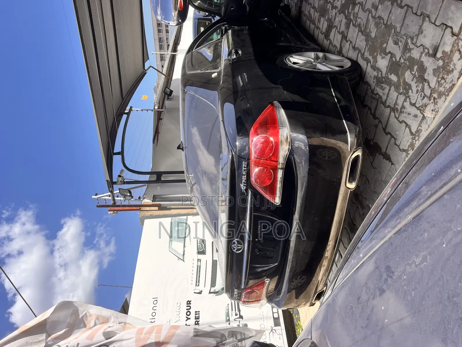 Toyota Crown 2012 Black