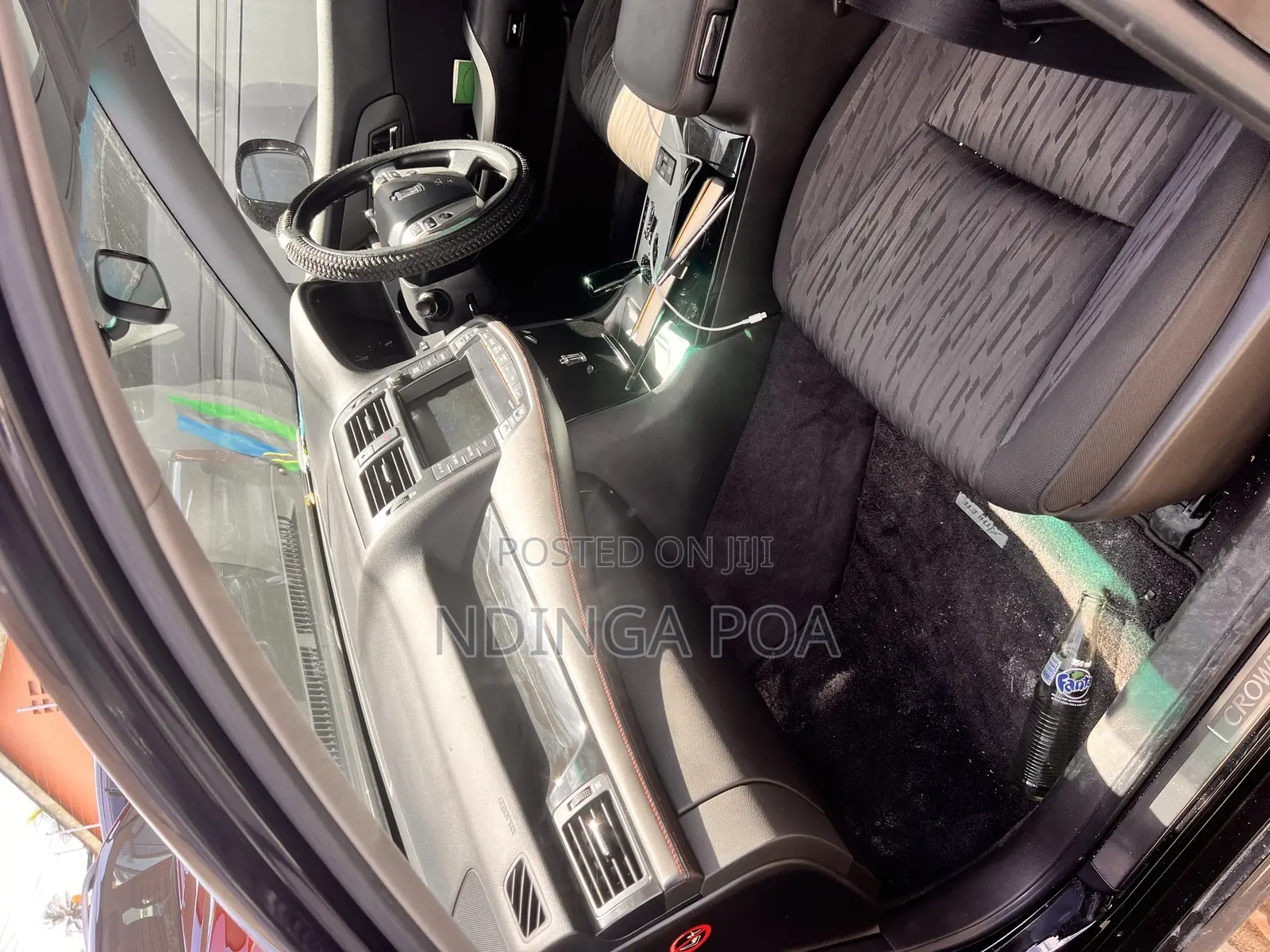 Toyota Crown 2012 Black