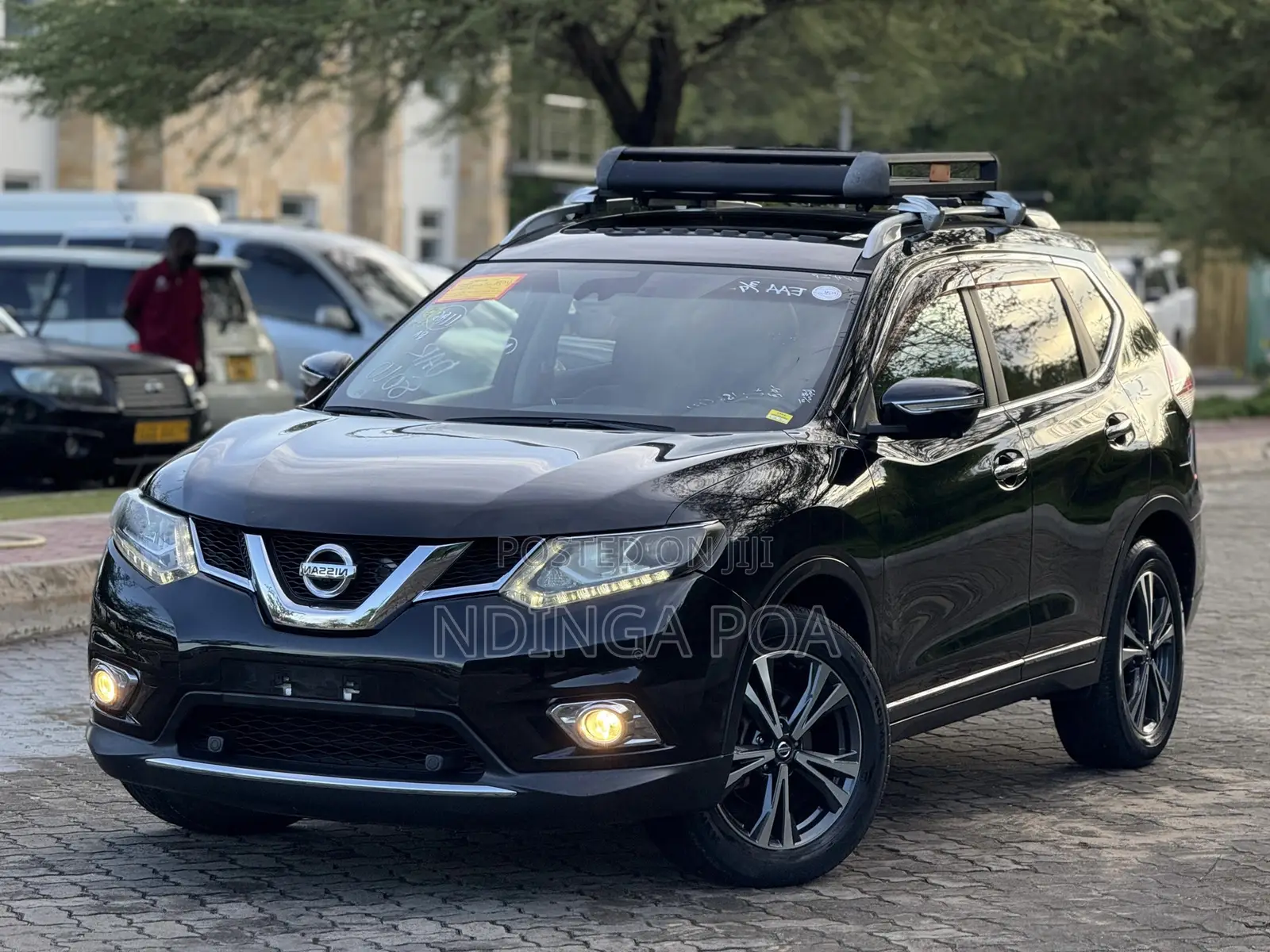 Nissan X-Trail 2.0 Petrol FWD 2015 Black