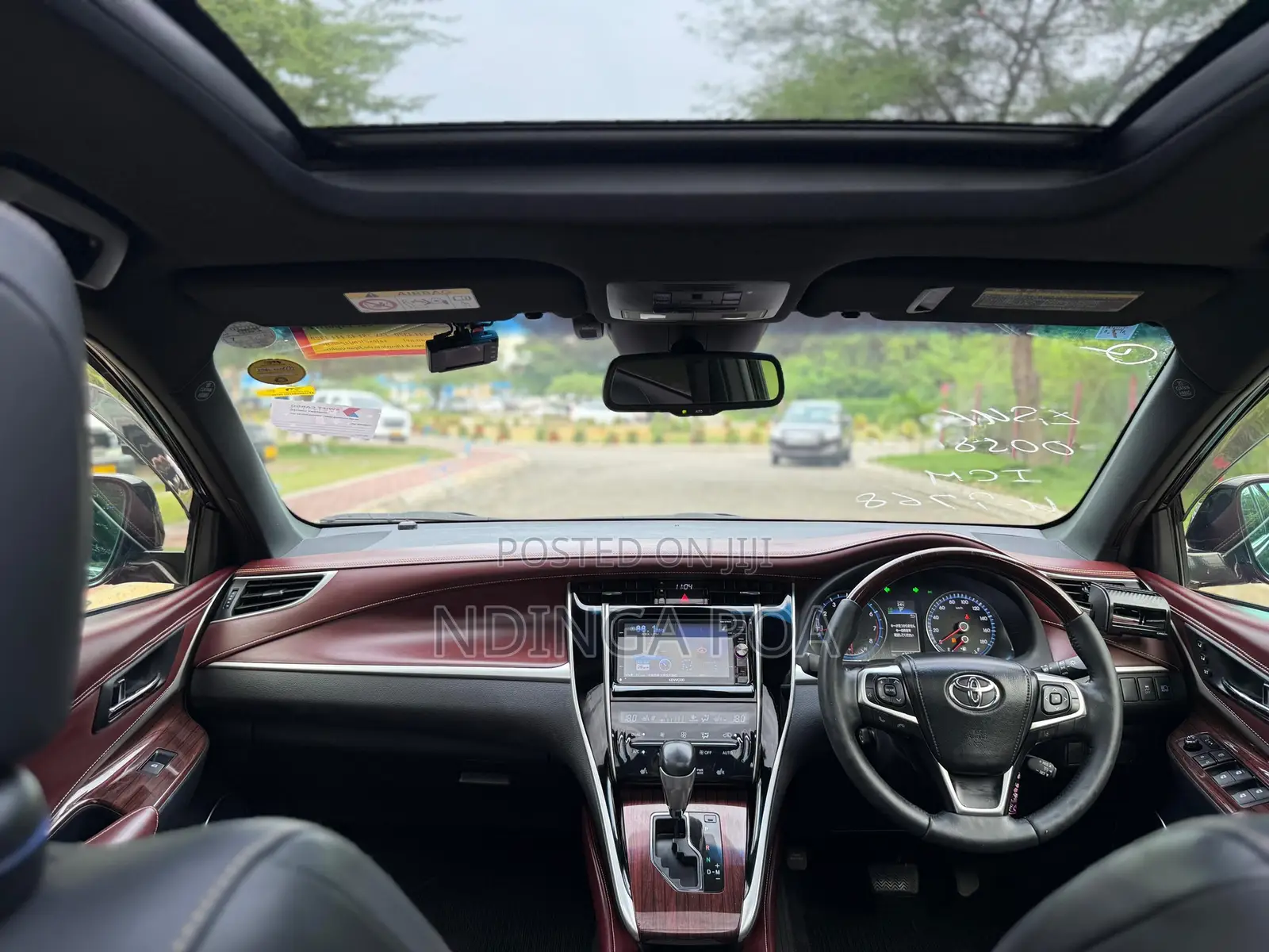 Toyota Harrier 2.0 4WD 2015 Black
