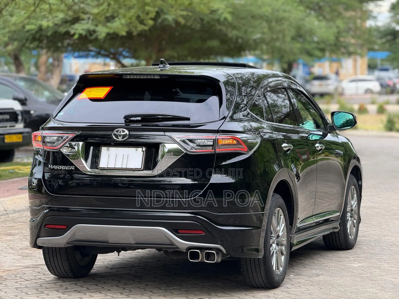 Toyota Harrier 2.0 4WD 2015 Black