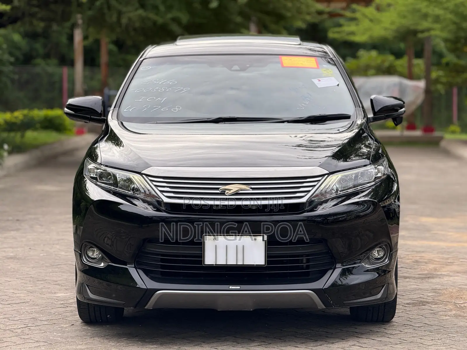 Toyota Harrier 2.0 4WD 2015 Black