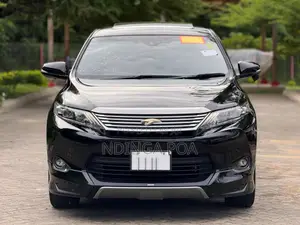 Toyota Harrier 2.0 4WD 2015 Black
