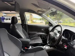 Mitsubishi Outlander 2011 White