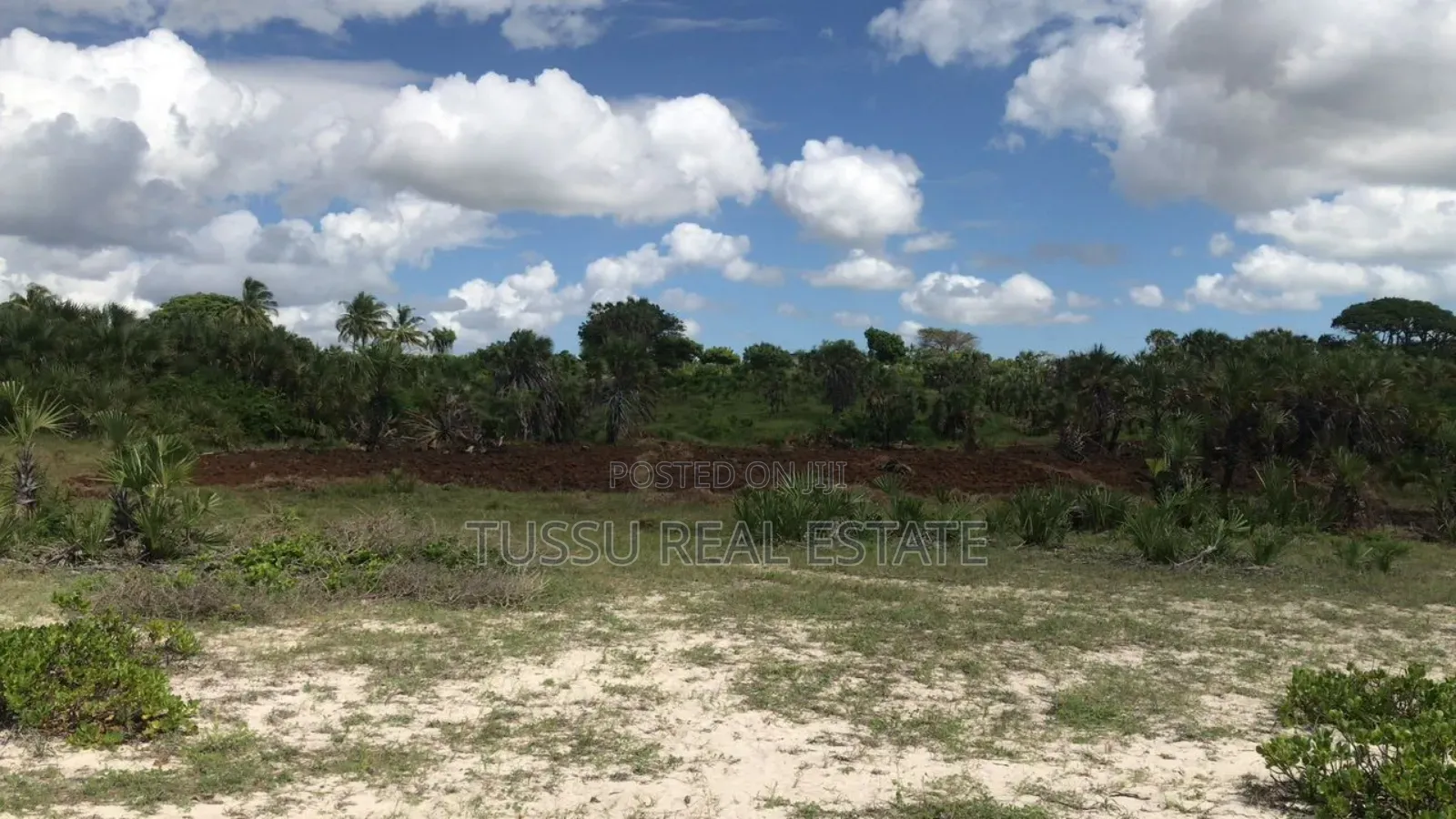 *Wonderfully Sand Beach Plot for Sale at Kigamboni Dege*