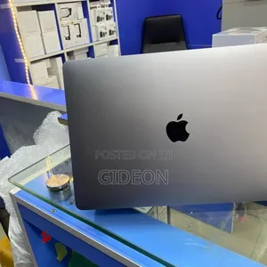 Laptop Apple MacBook Pro 2019 32GB Intel Core I7 SSD 1T