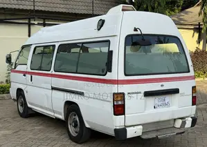 Nissan Caravan (Urvan) 2001 White
