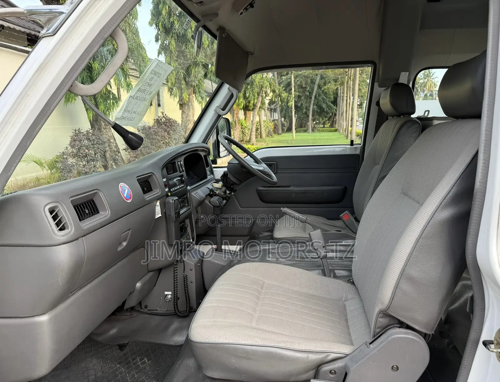 Nissan Caravan (Urvan) 2001 White