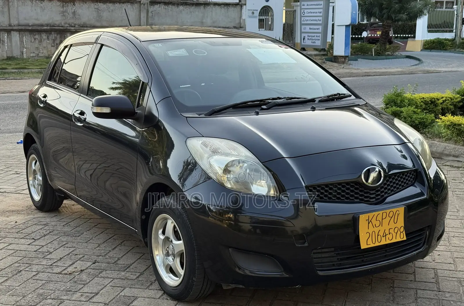 Toyota Vitz 2008 Black