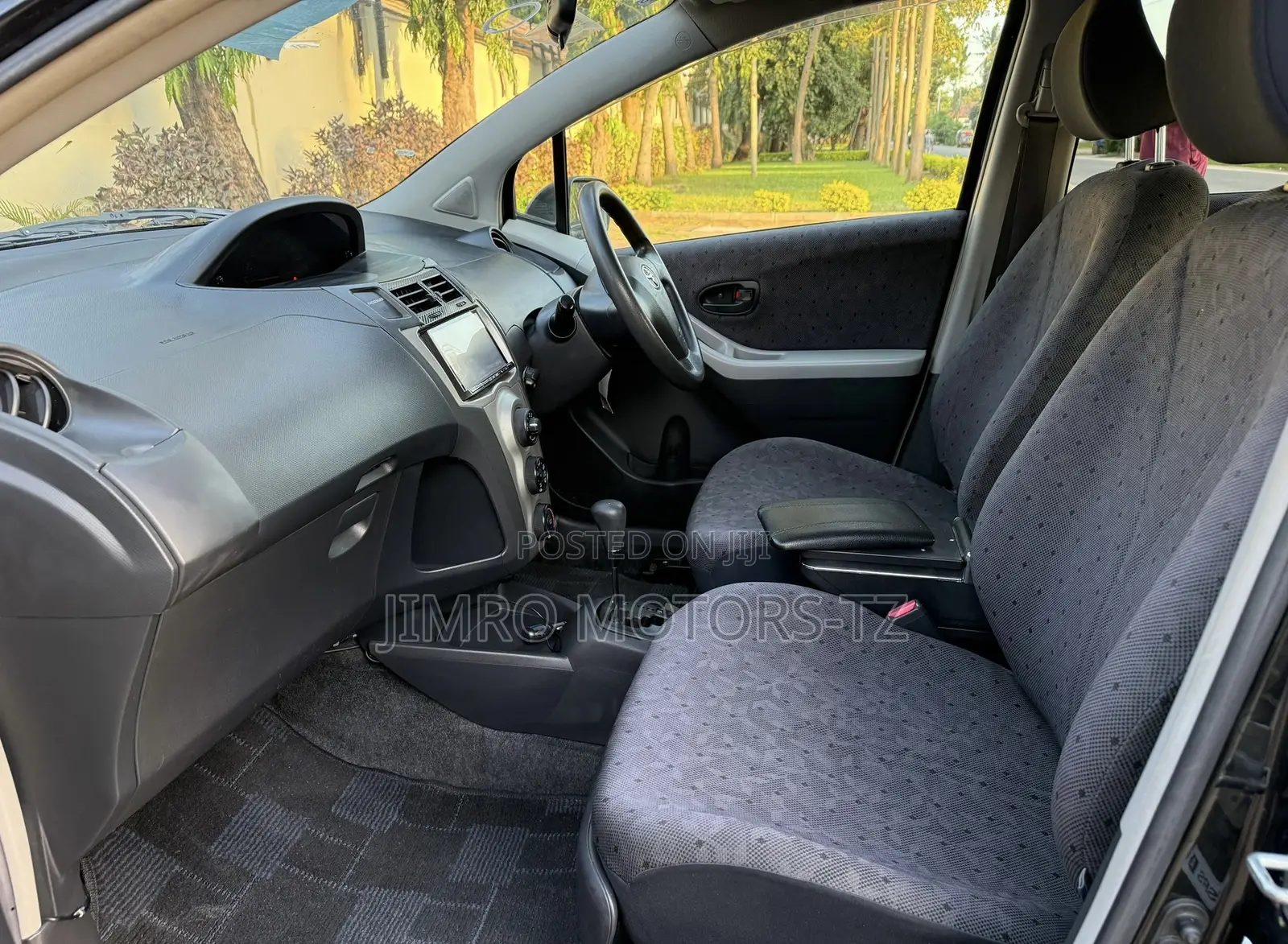 Toyota Vitz 2008 Black