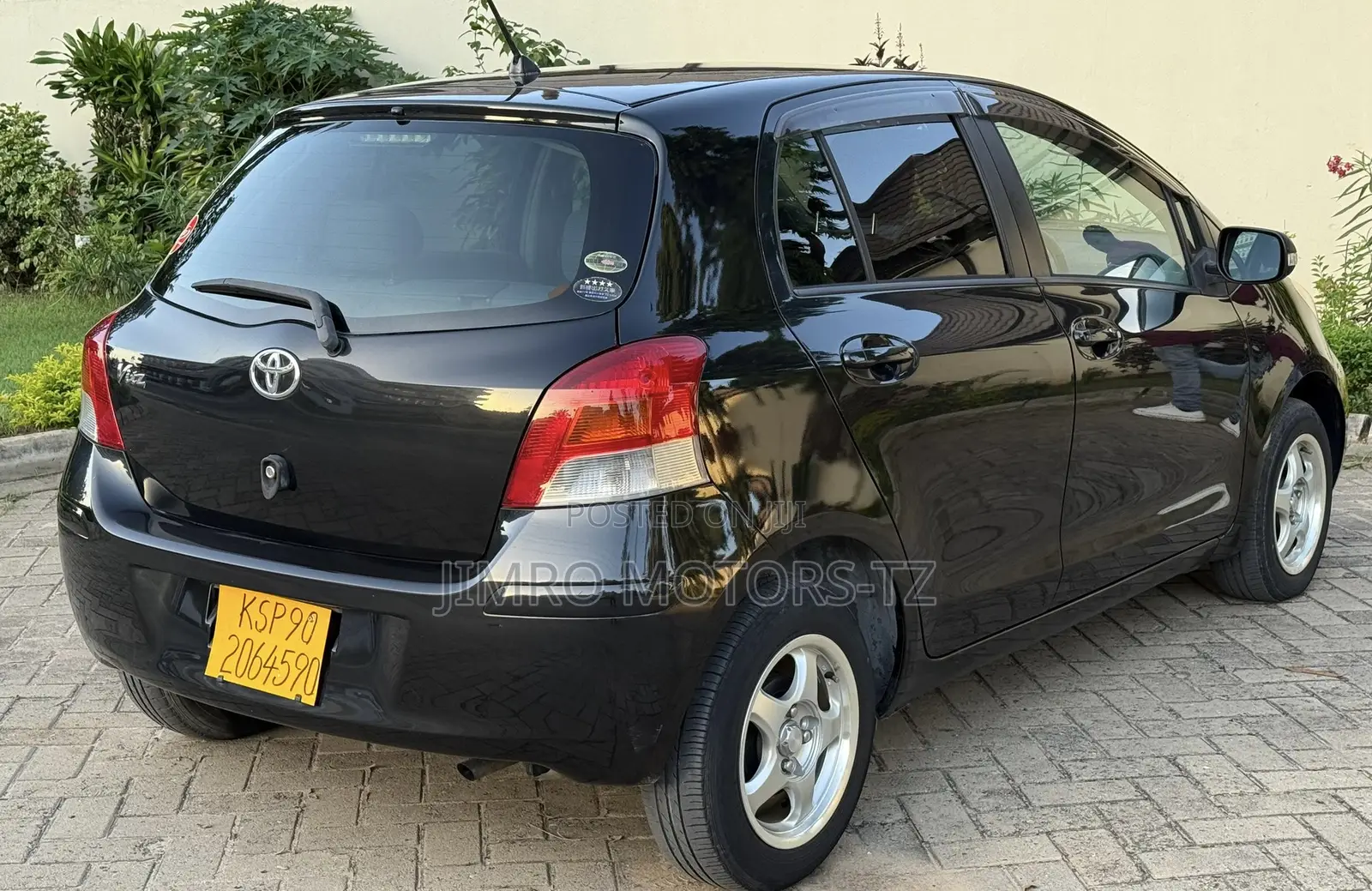 Toyota Vitz 2008 Black