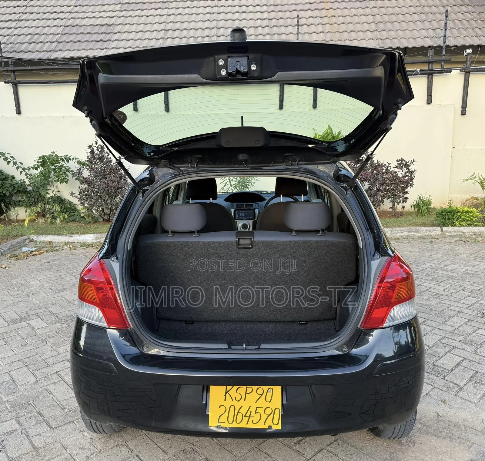Toyota Vitz 2008 Black