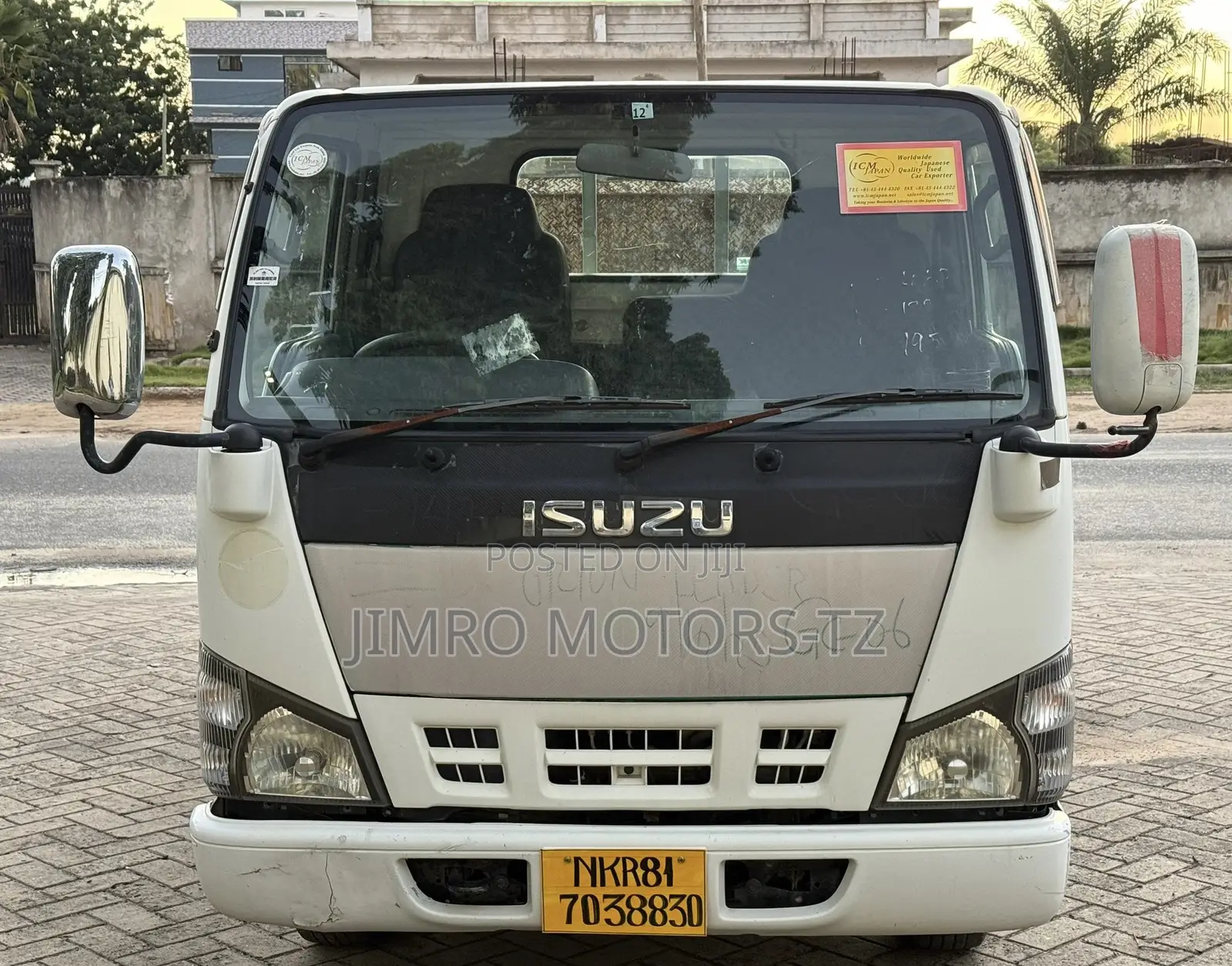 Isuzu NQR 2005 White