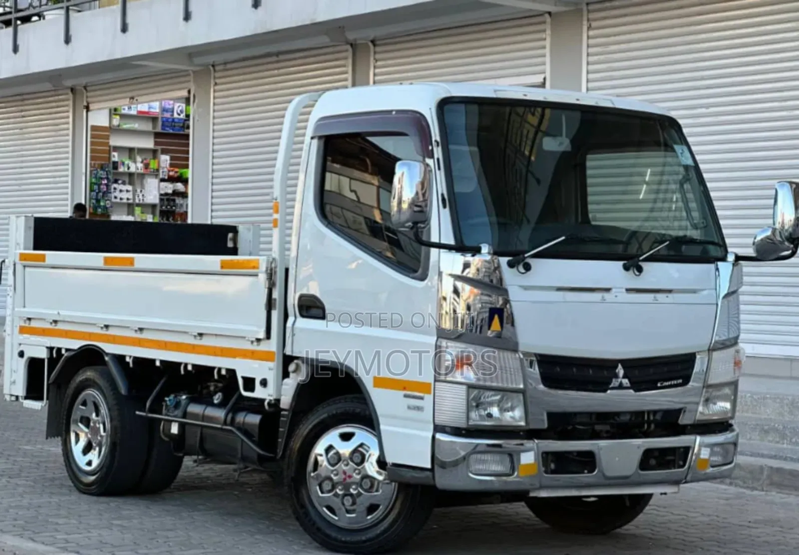 Mitsubishi Canter 2020 White
