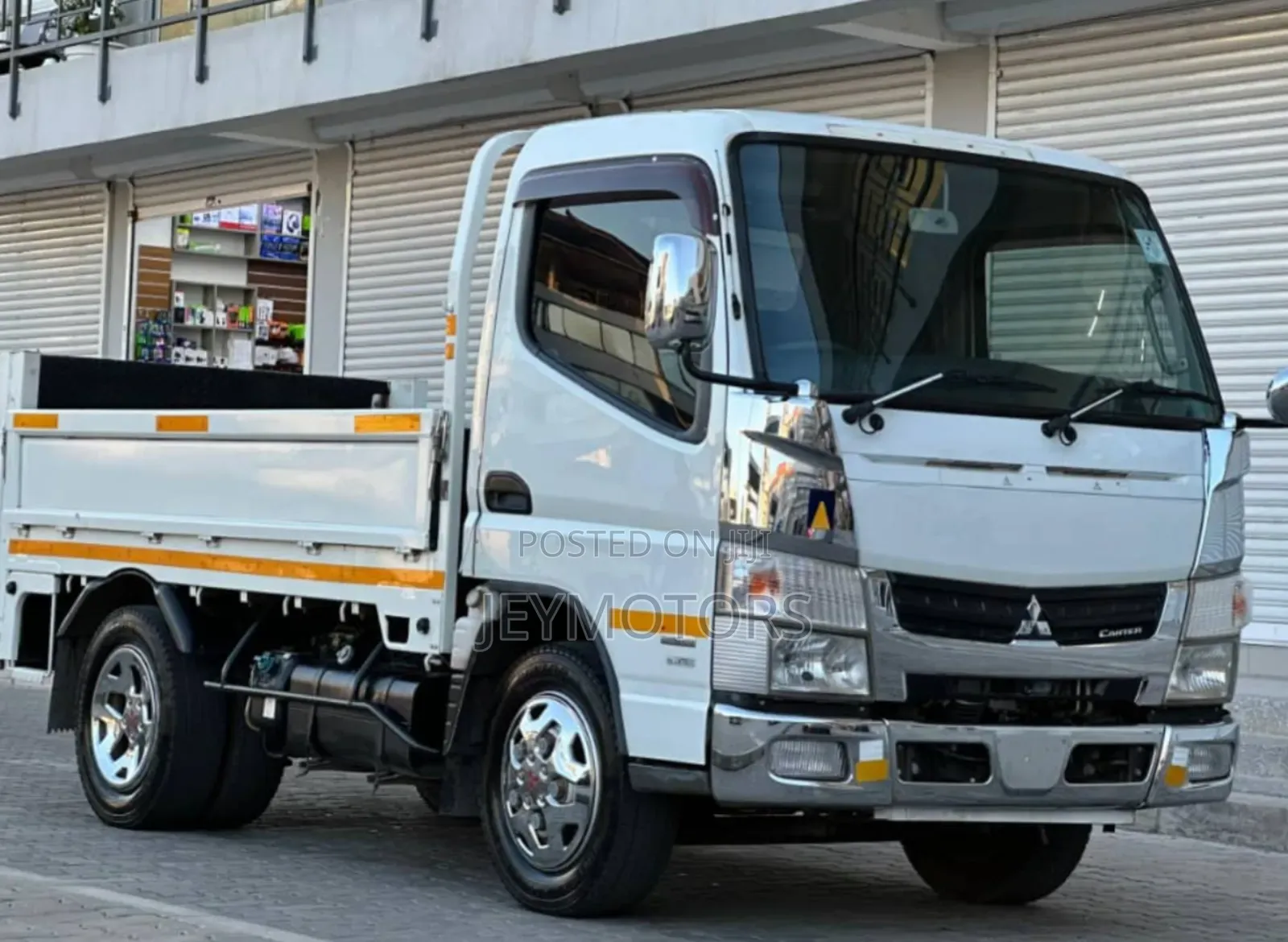 Mitsubishi Canter 2020 White