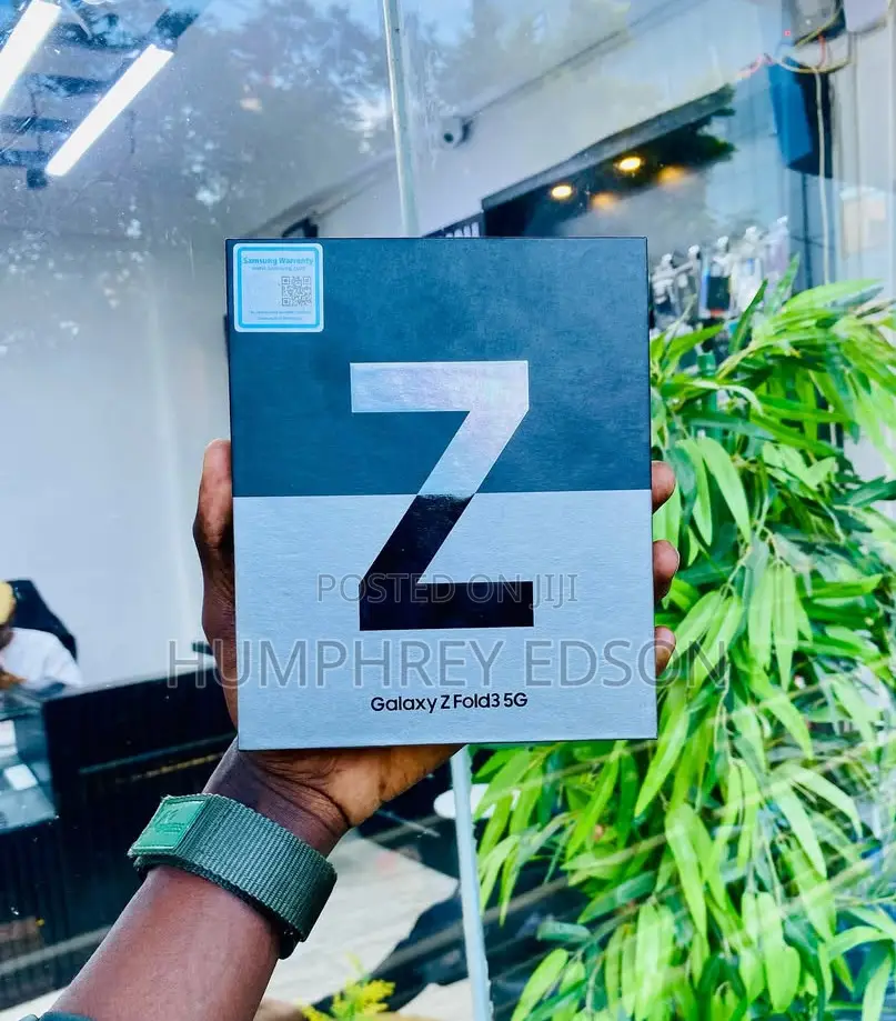 New Samsung Galaxy Z Fold3 5G 256 GB Black