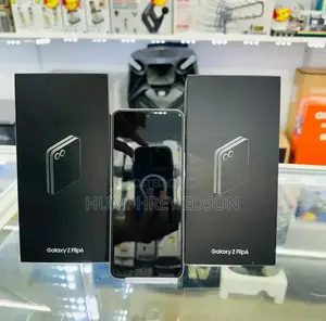 New Samsung Galaxy Z Flip6 256 GB Silver