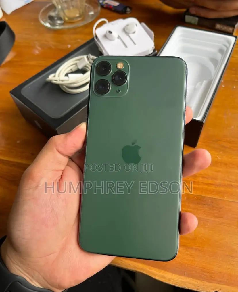 New Apple iPhone 11 Pro Max 256 GB Green