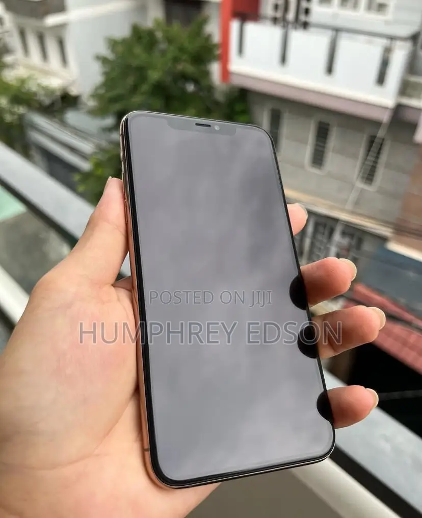Apple iPhone 11 Pro Max 64 GB Gold