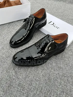Shiny Surface Skin Moccasins