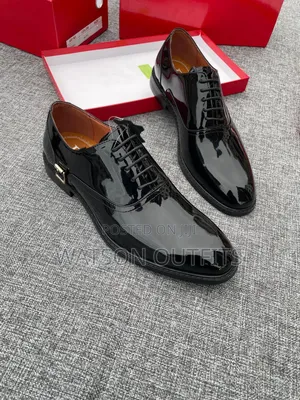 Shiny Surface Skin Moccasins