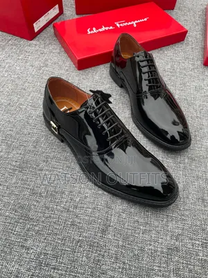 Shiny Surface Skin Moccasins