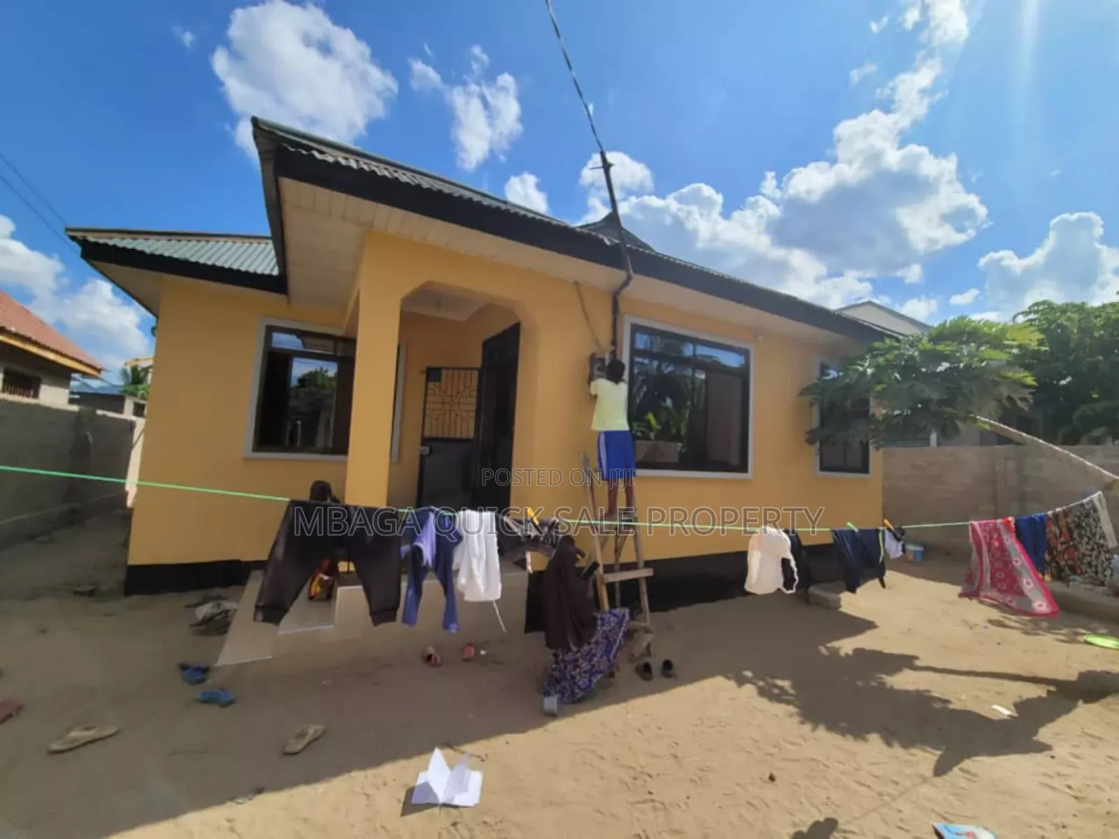 4bdrm House in Mbande, Mbangala for sale