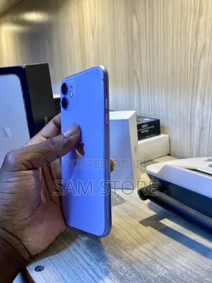 Apple iPhone 11 64 GB Purple