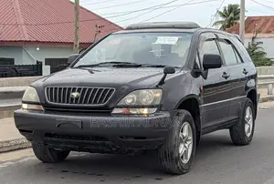 Toyota Harrier 2.2 16V 1999 Black