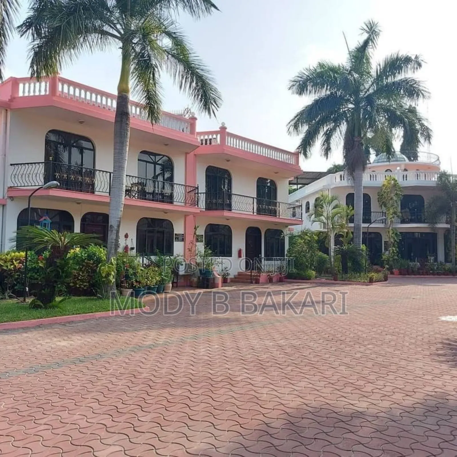 Furnished 4bdrm Villa in Ada Estate for rent