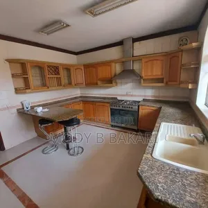 Furnished 4bdrm Villa in Ada Estate for rent