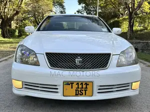 Toyota Crown 2004 White