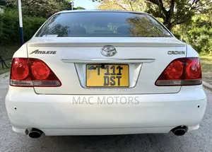 Toyota Crown 2004 White