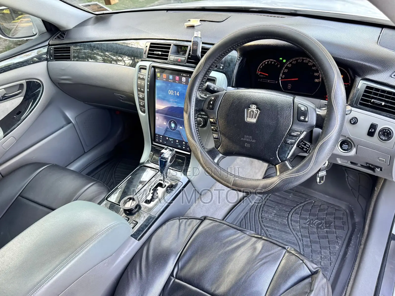 Toyota Crown 2004 White
