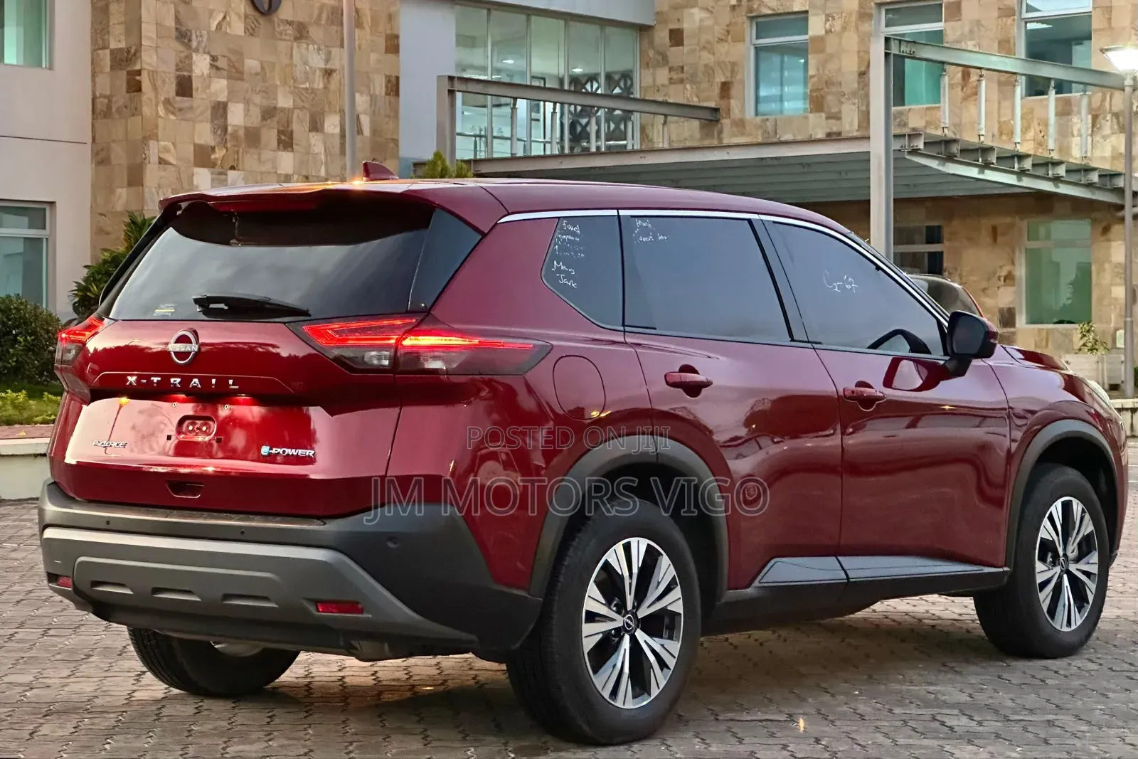 Nissan X-Trail 2023 Red