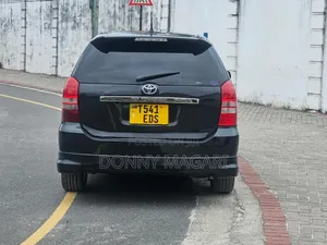 Photo - Toyota Wish 2006 Black