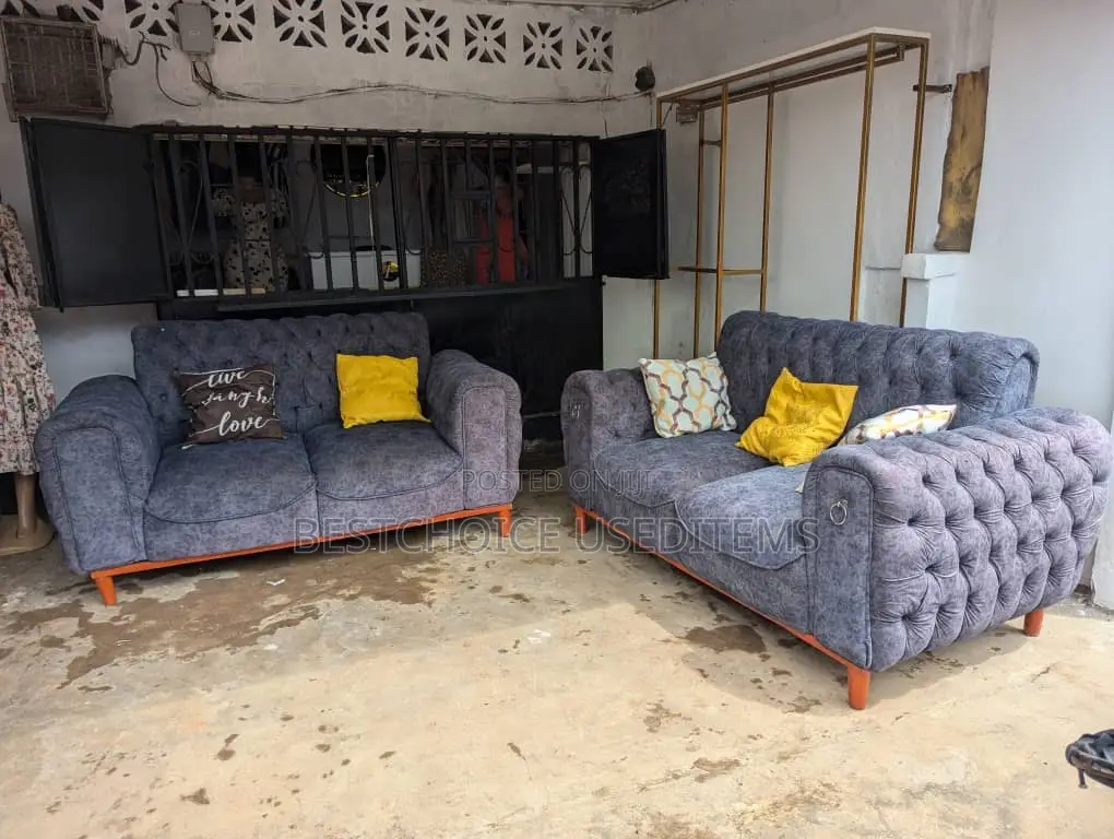 Sofa Set 2:2 Used Clean Rangi Ya Kijivu Rangi Kijivuu