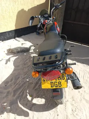 Bajaj Boxer X125 2019 Red