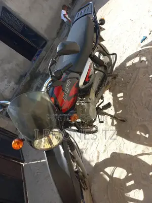 Bajaj Boxer X125 2019 Red