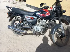 Bajaj Boxer X125 2019 Red